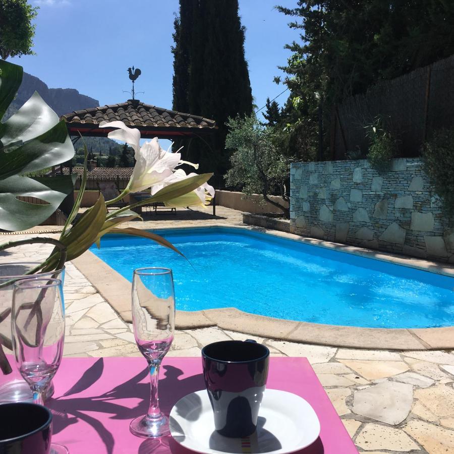Boutique Hostel By Cassis Esterno foto